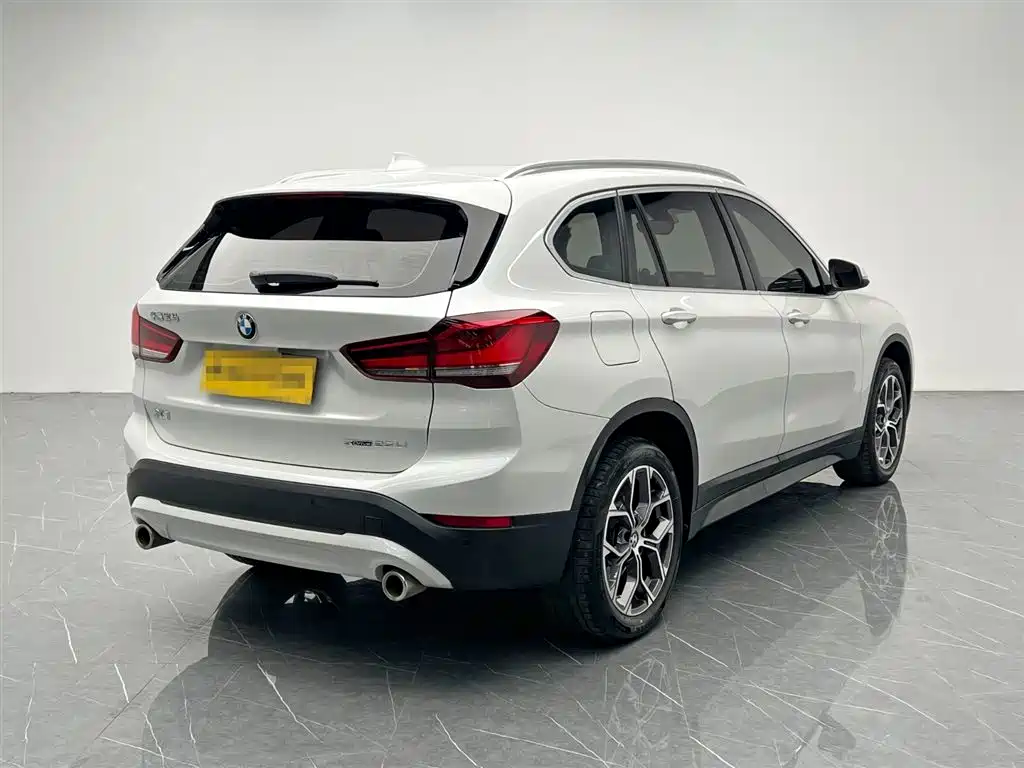 BMW X1 — фото 6