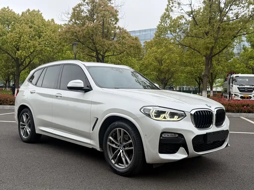 BMW X3 — фото 3