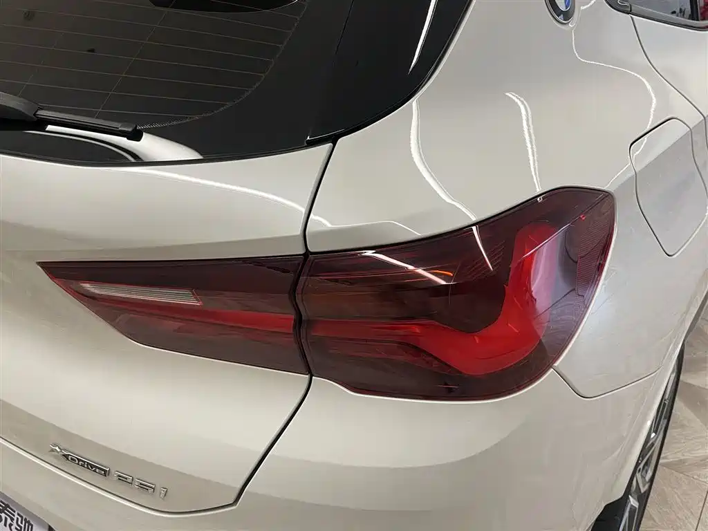 BMW X2 — фото 10