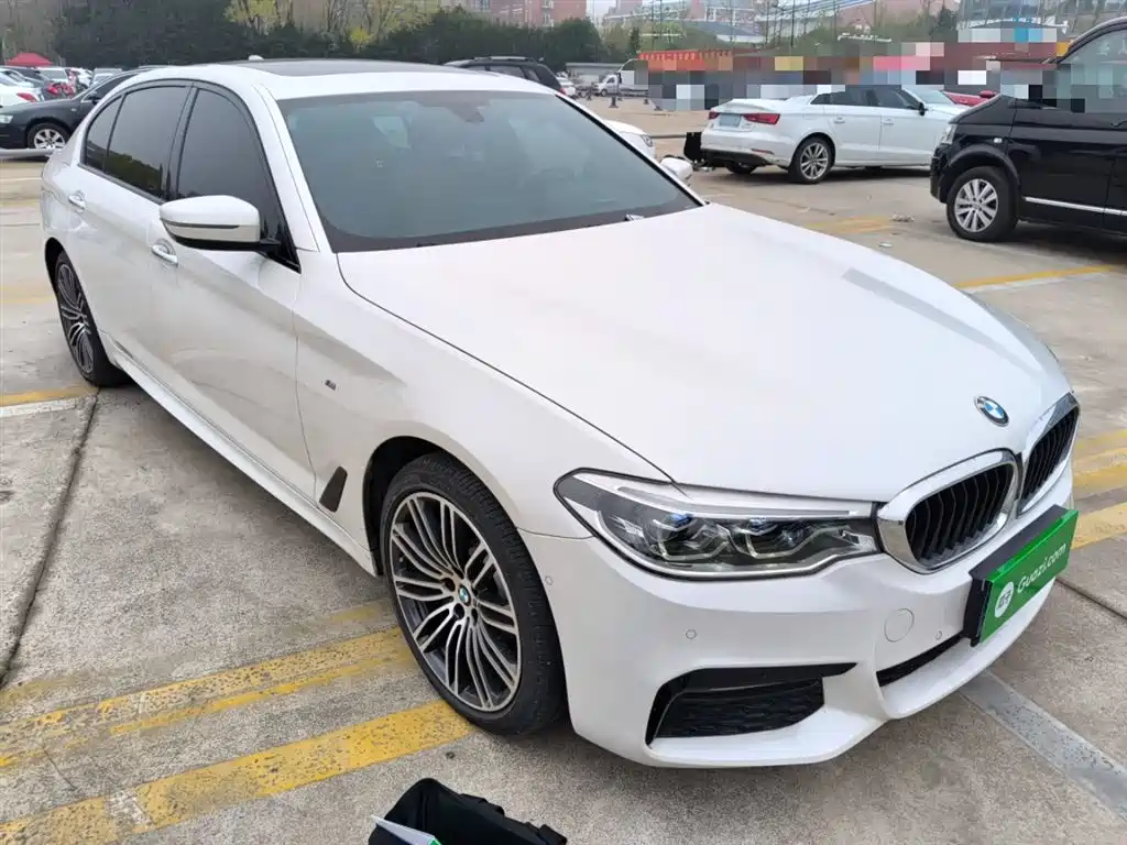 BMW 5 Series — фото 22