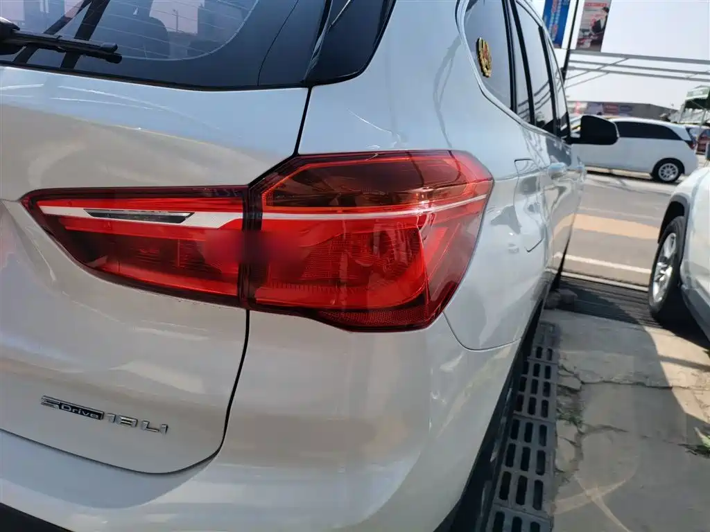 BMW X1 — фото 8
