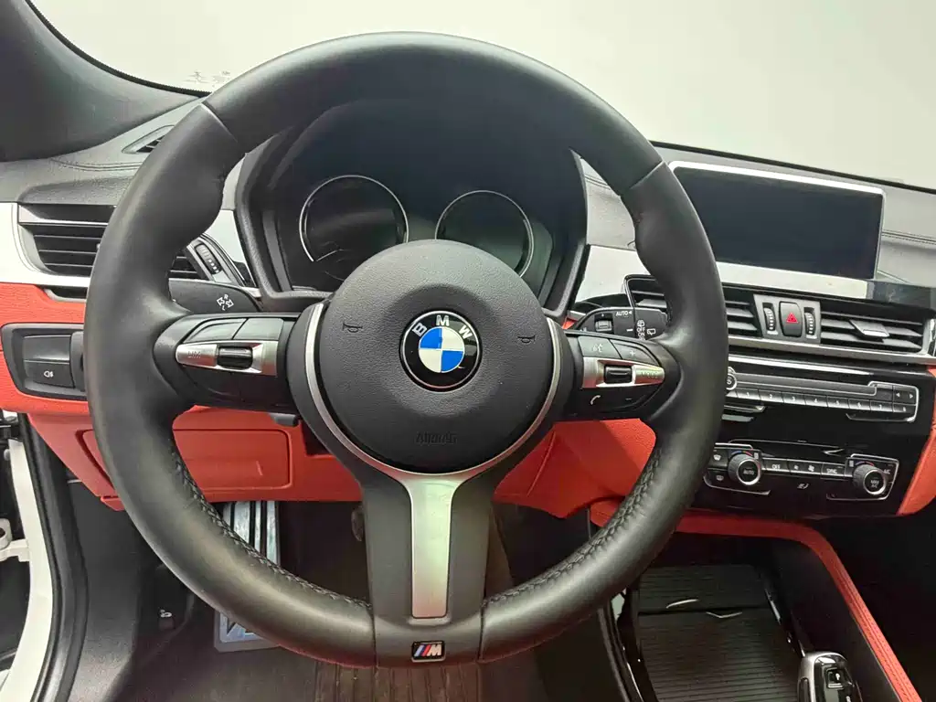 BMW X2 — фото 11