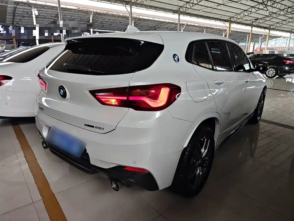 BMW X2 — фото 5