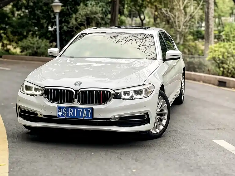 BMW 5 Series — фото 5