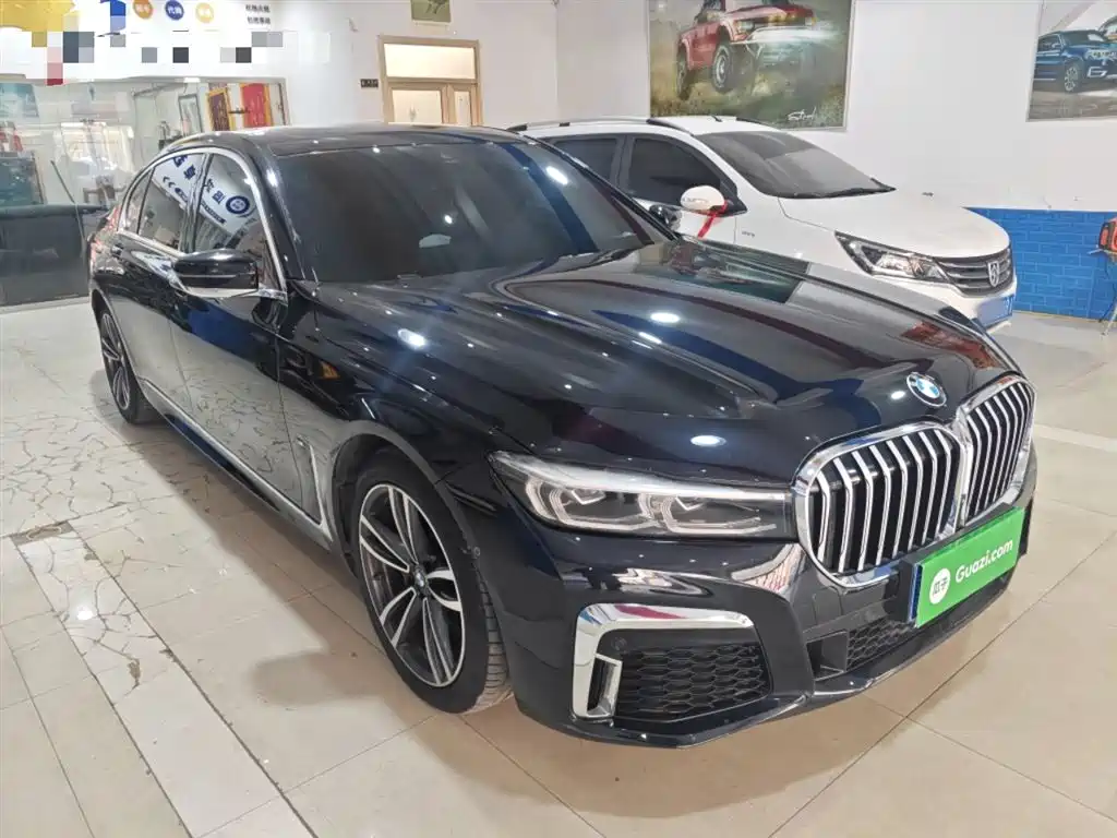 BMW 7 Series — фото 22
