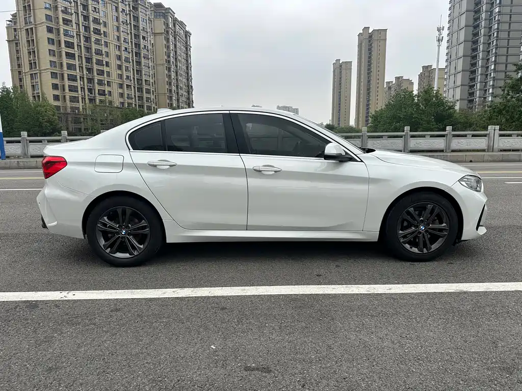 BMW 1 Series — фото 18