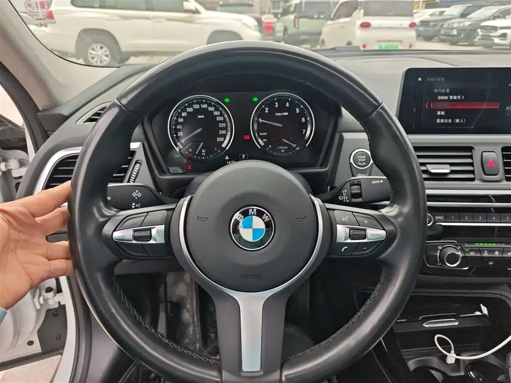 BMW 1 Series — фото 11