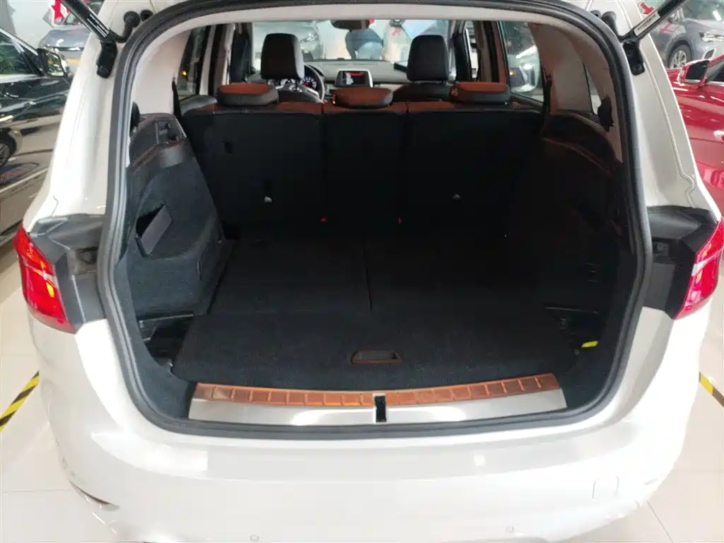 BMW 2 Series Gran Tourer — фото 19