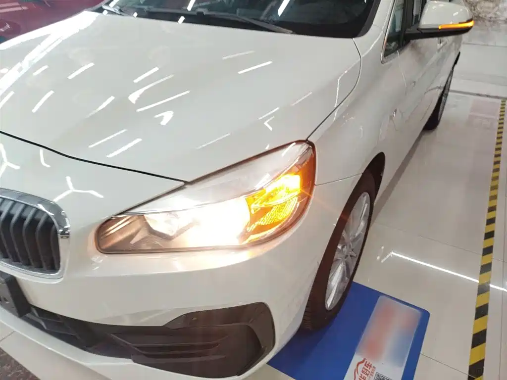 BMW 2 Series Gran Tourer — фото 24