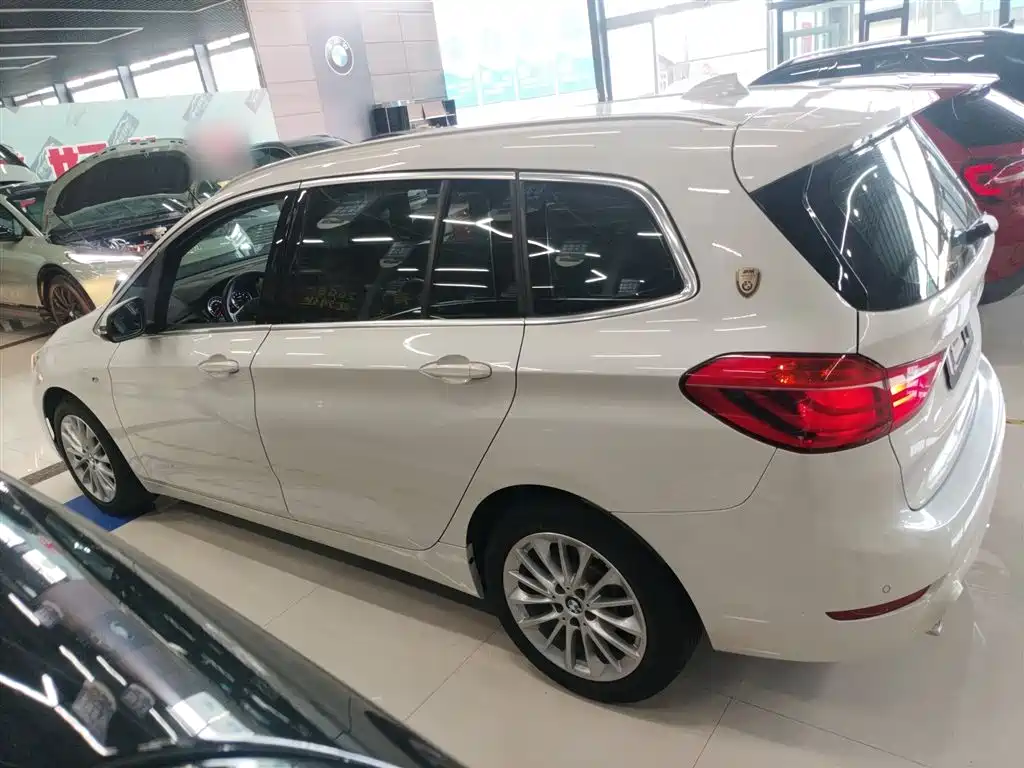 BMW 2 Series Gran Tourer — фото 5