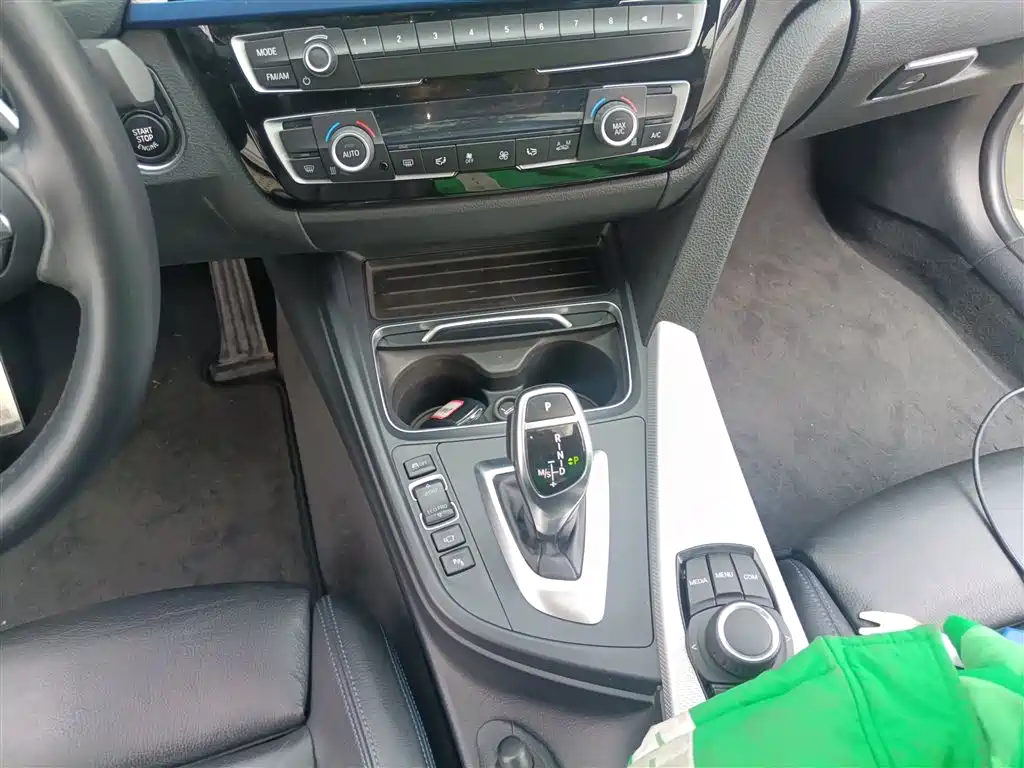 BMW 3 Series — фото 10