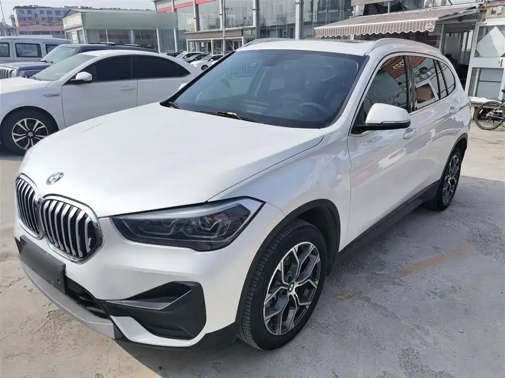 BMW X1 — фото 2