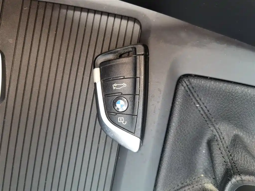 BMW X1 — фото 9