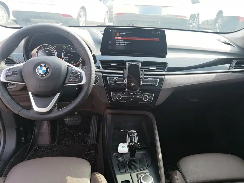 BMW X1 — фото 10