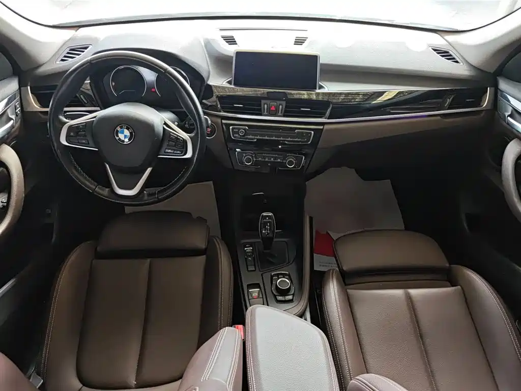BMW X1 — фото 10