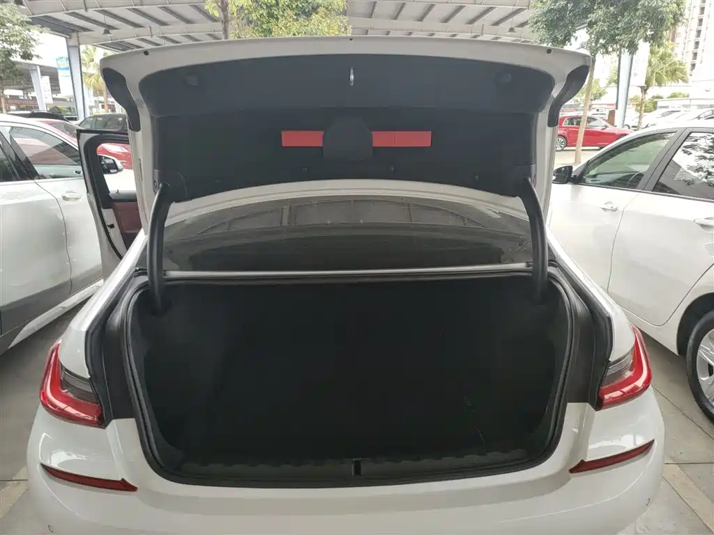 BMW 3 Series — фото 15