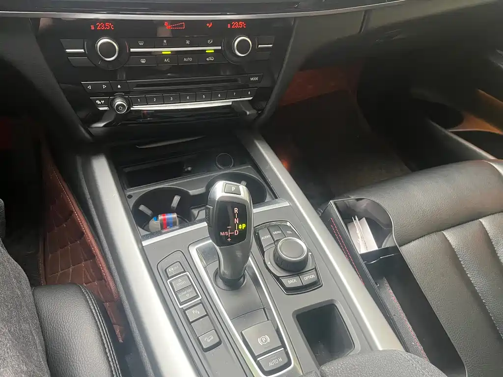 BMW X5 (Import) — фото 13