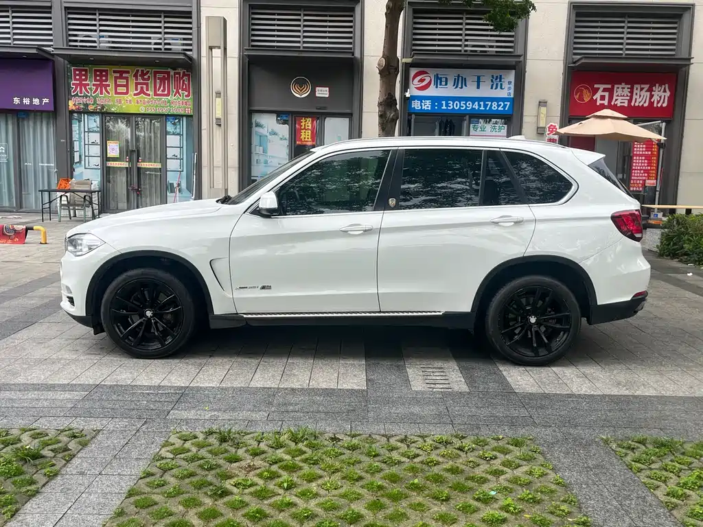 BMW X5 (Import) — фото 4