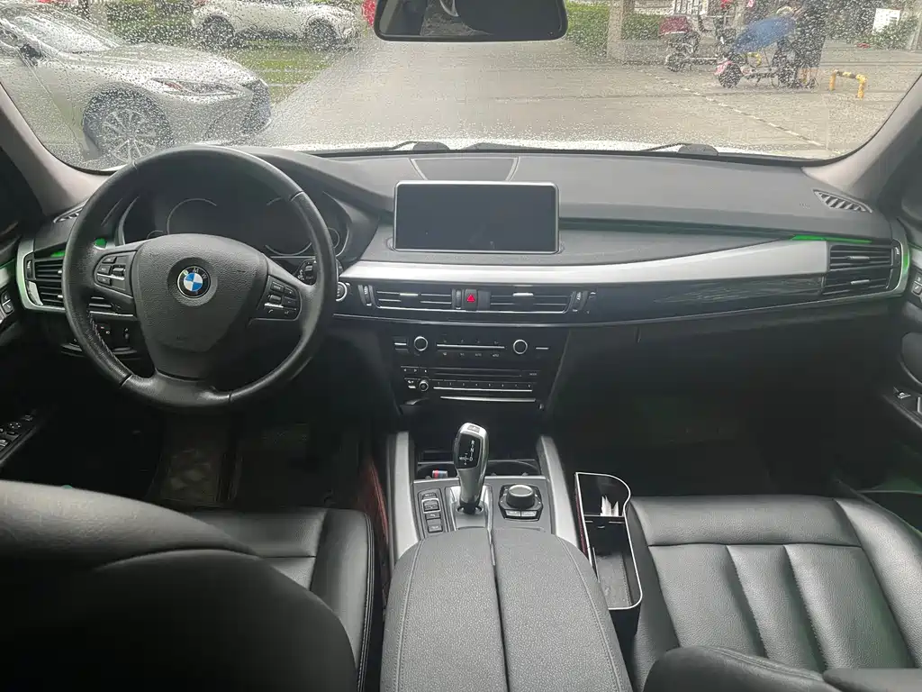 BMW X5 (Import) — фото 9