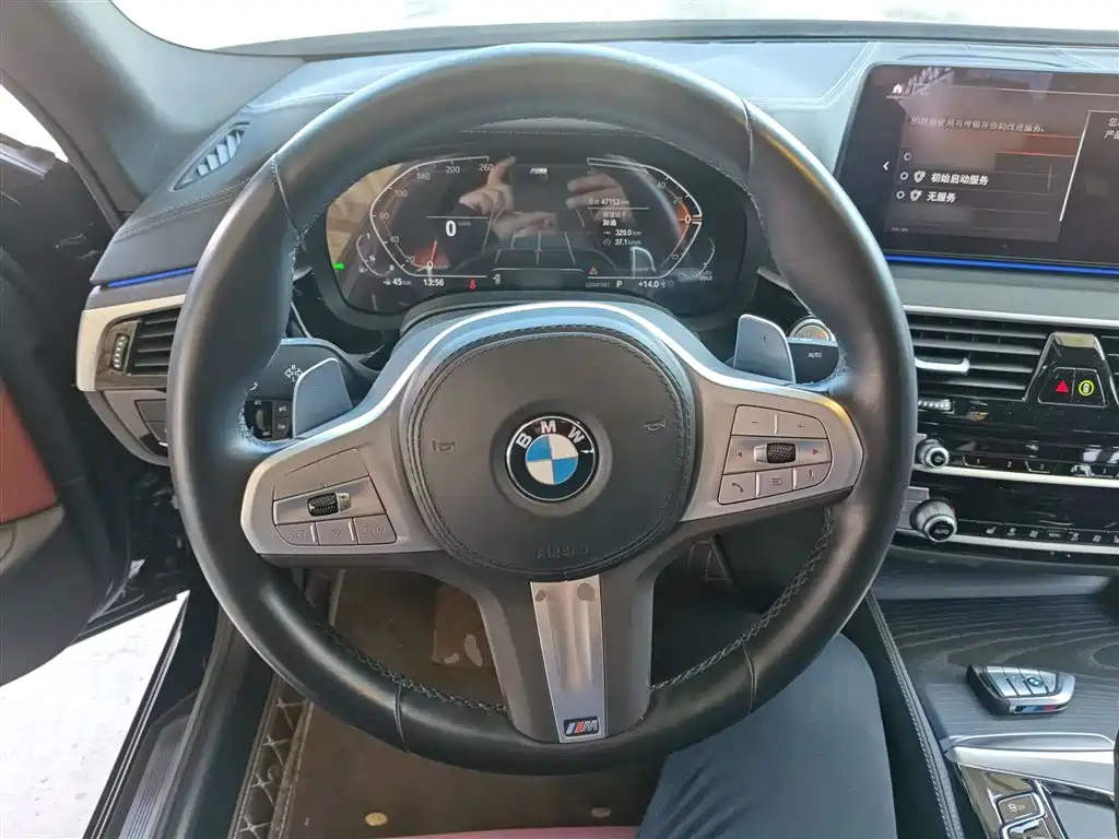 BMW 5 Series — фото 11