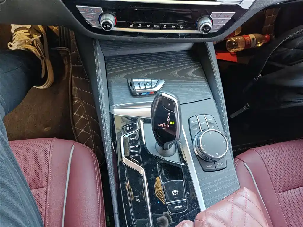 BMW 5 Series — фото 14