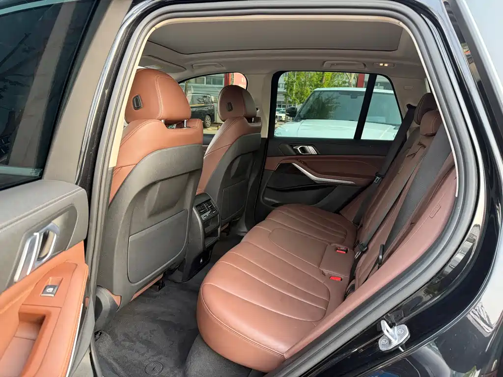 BMW X5 (Import) — фото 6