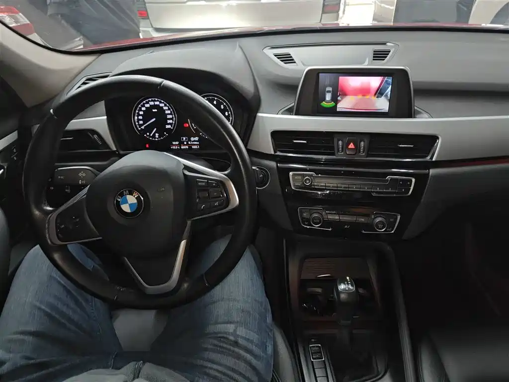 BMW X1 — фото 10