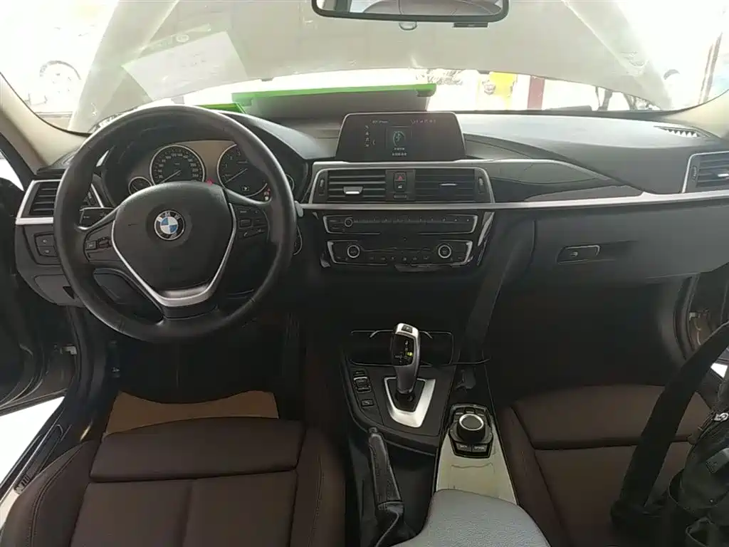 BMW 3 Series — фото 10