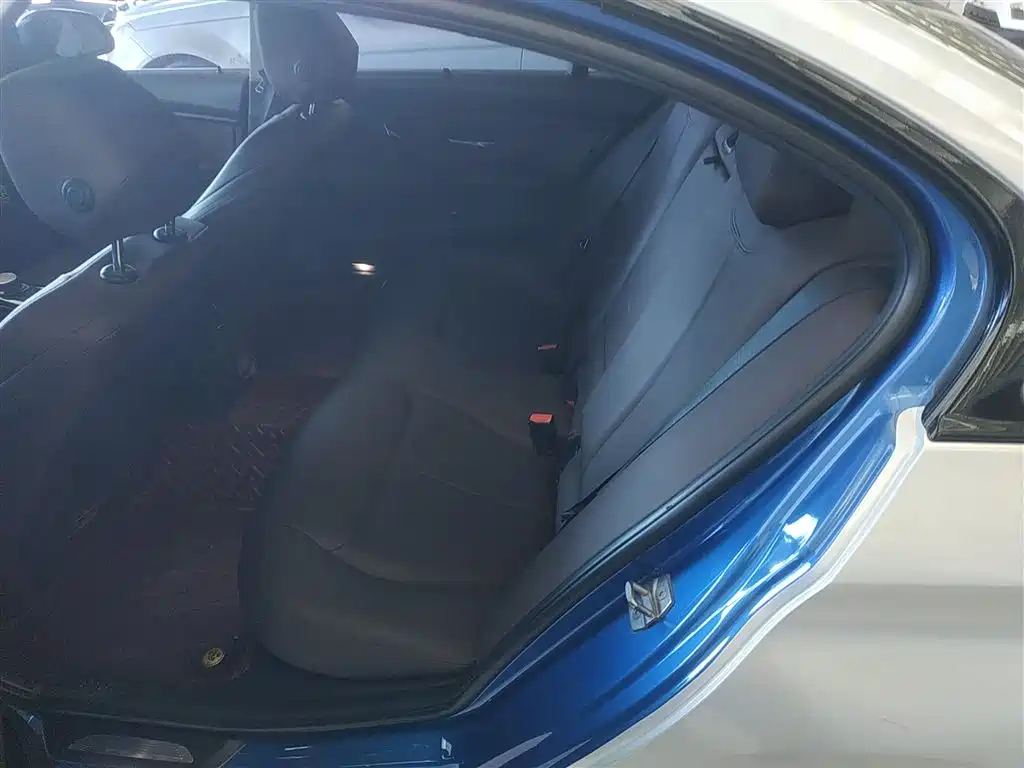 BMW 3 Series — фото 17