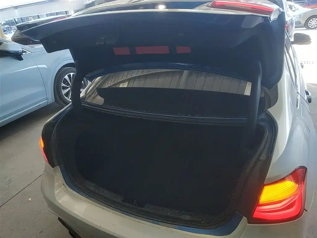 BMW 3 Series — фото 19