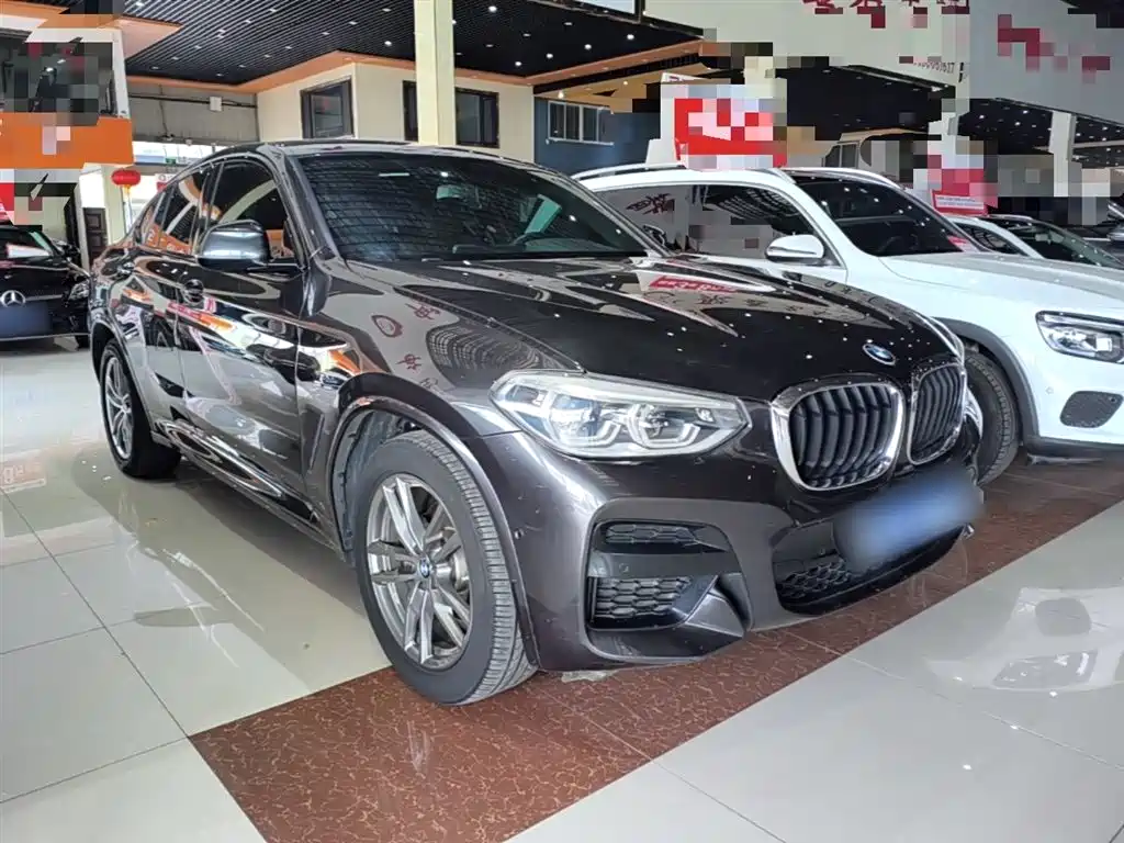 BMW X4 — фото 4