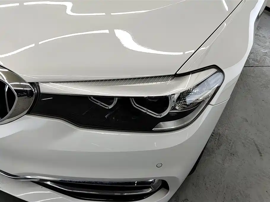 BMW 5 Series — фото 5