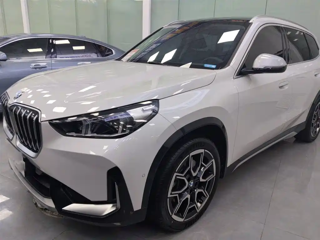 BMW X1 — фото 2