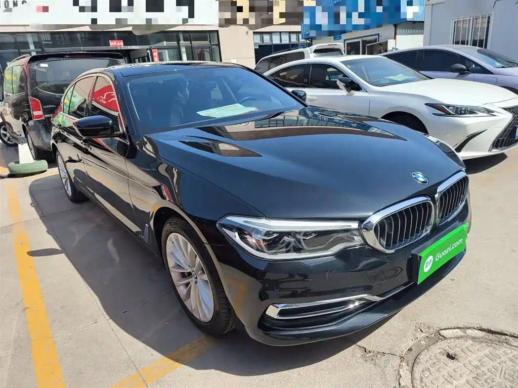 BMW 5 Series — фото 4