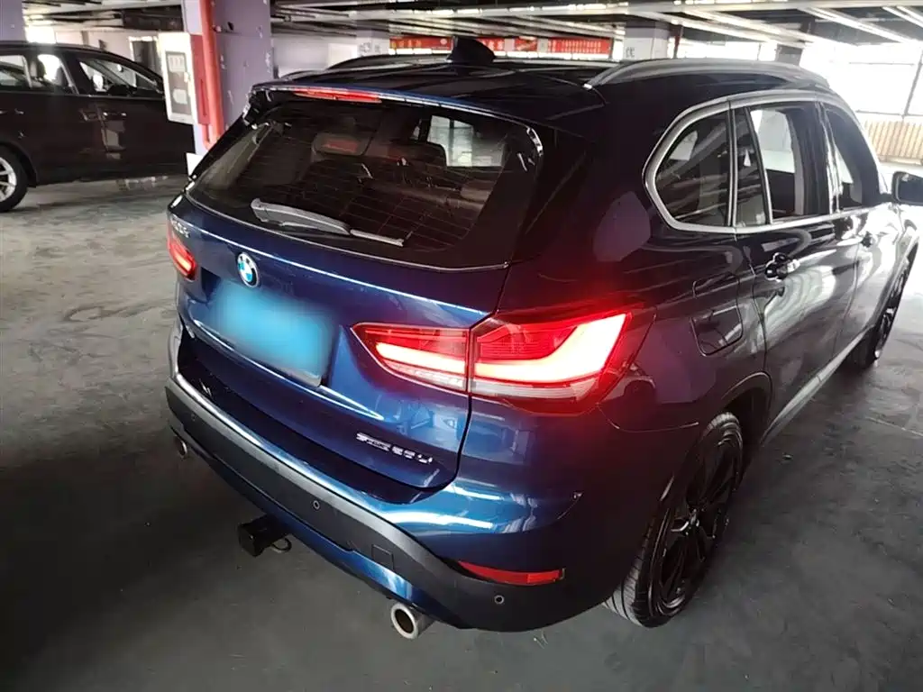BMW X1 — фото 7