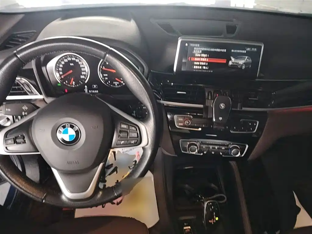 BMW X1 — фото 10