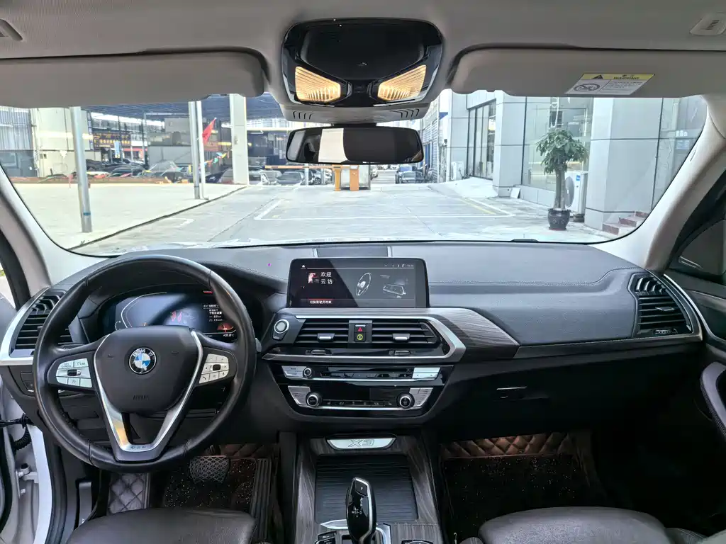 BMW X3 — фото 23