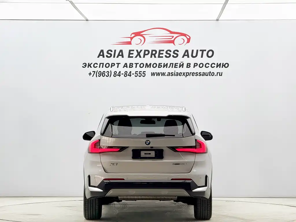 BMW X1 — фото 5