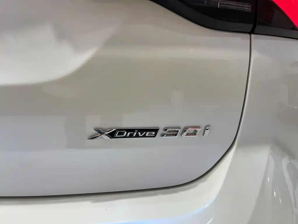 BMW X3 — фото 17