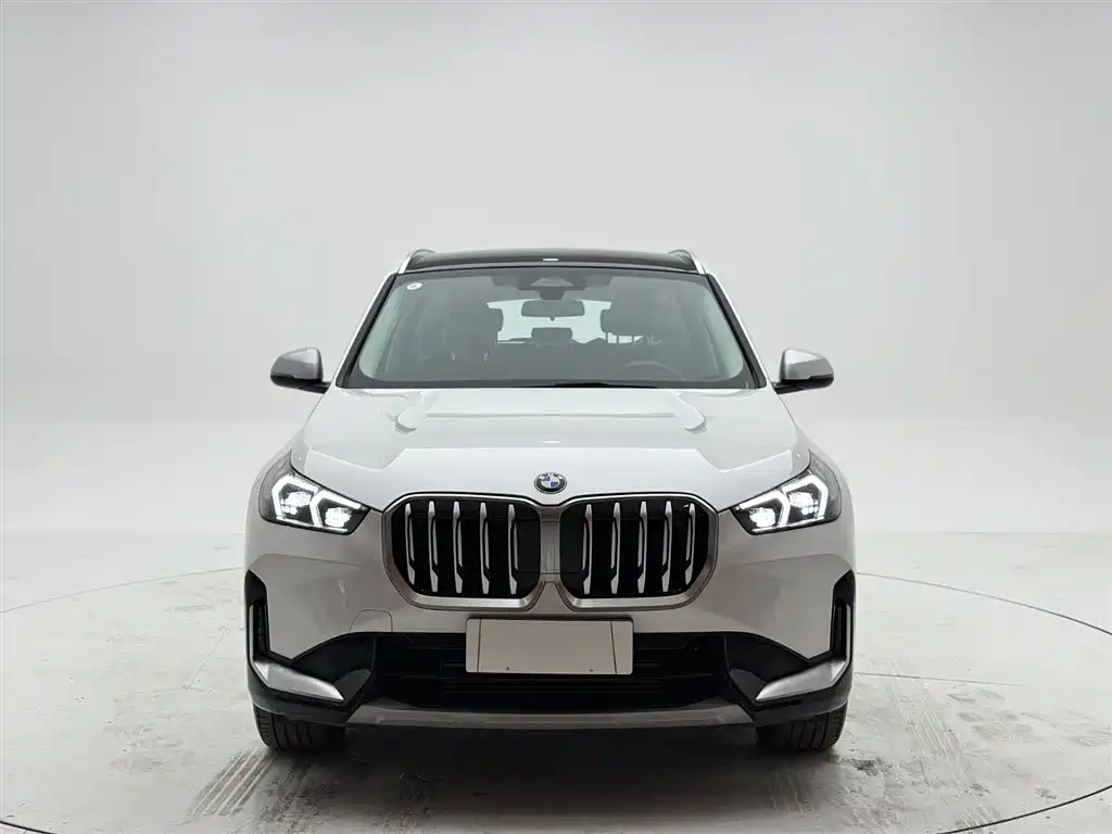 BMW X1 — фото 2