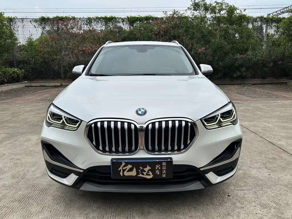 BMW X1 — фото 2