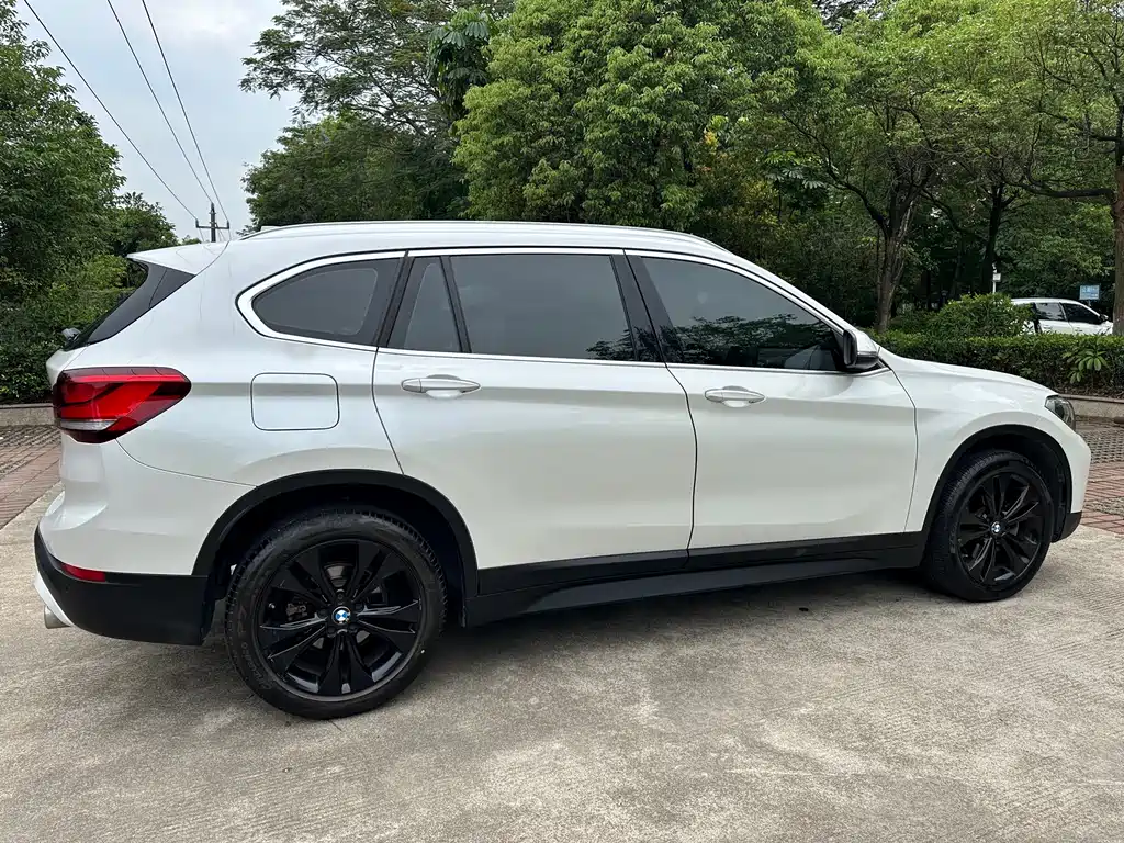 BMW X1 — фото 14