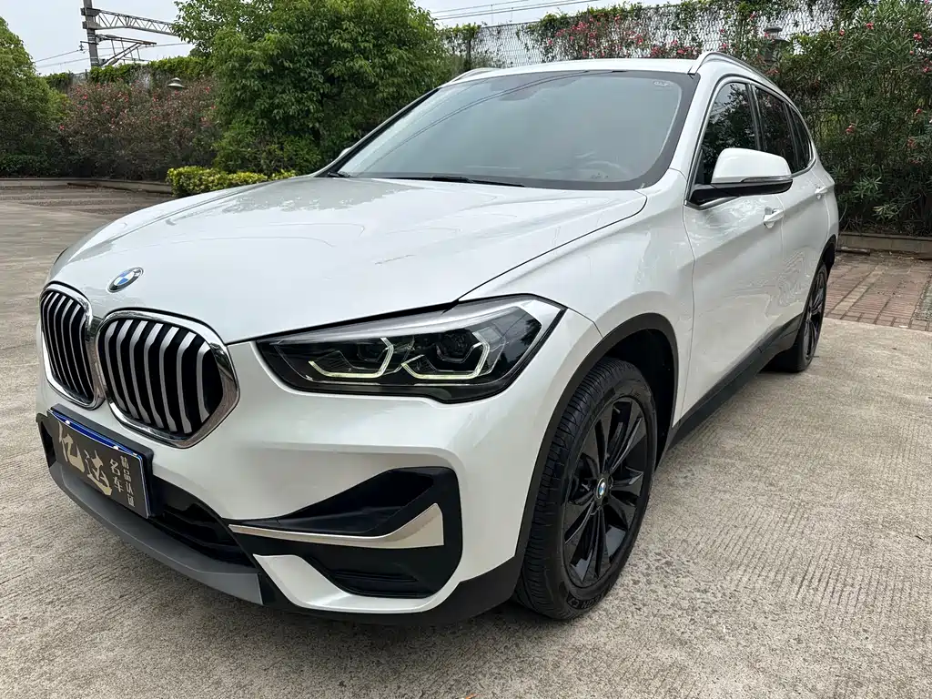 BMW X1 — фото 4