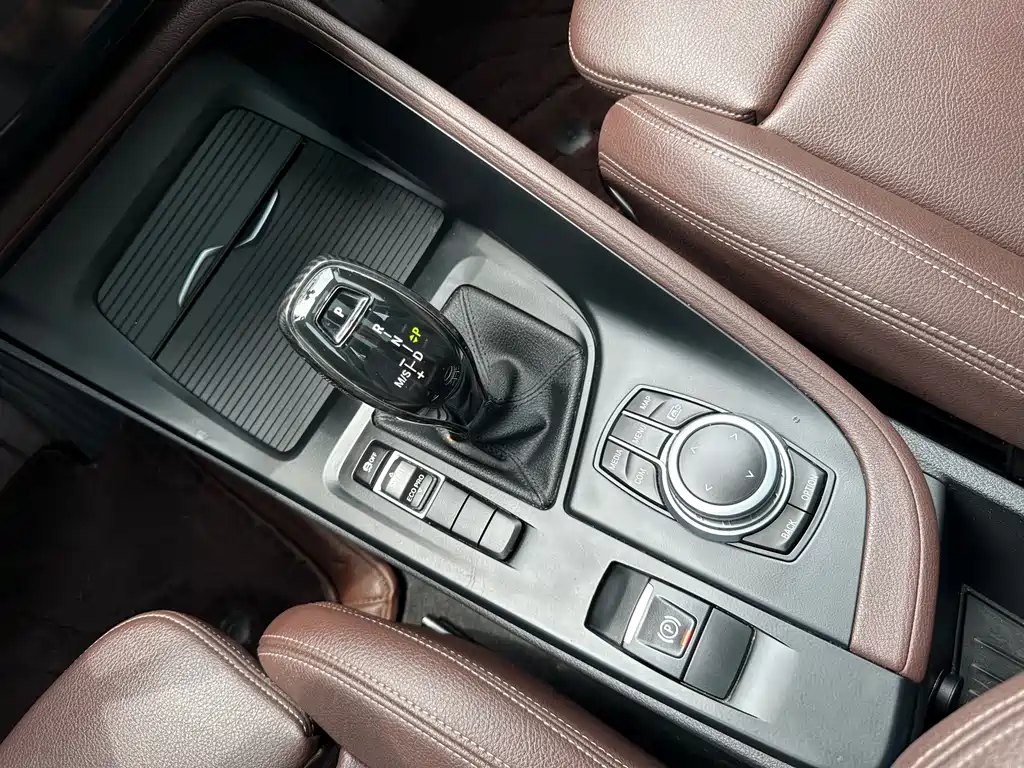 BMW X1 — фото 35