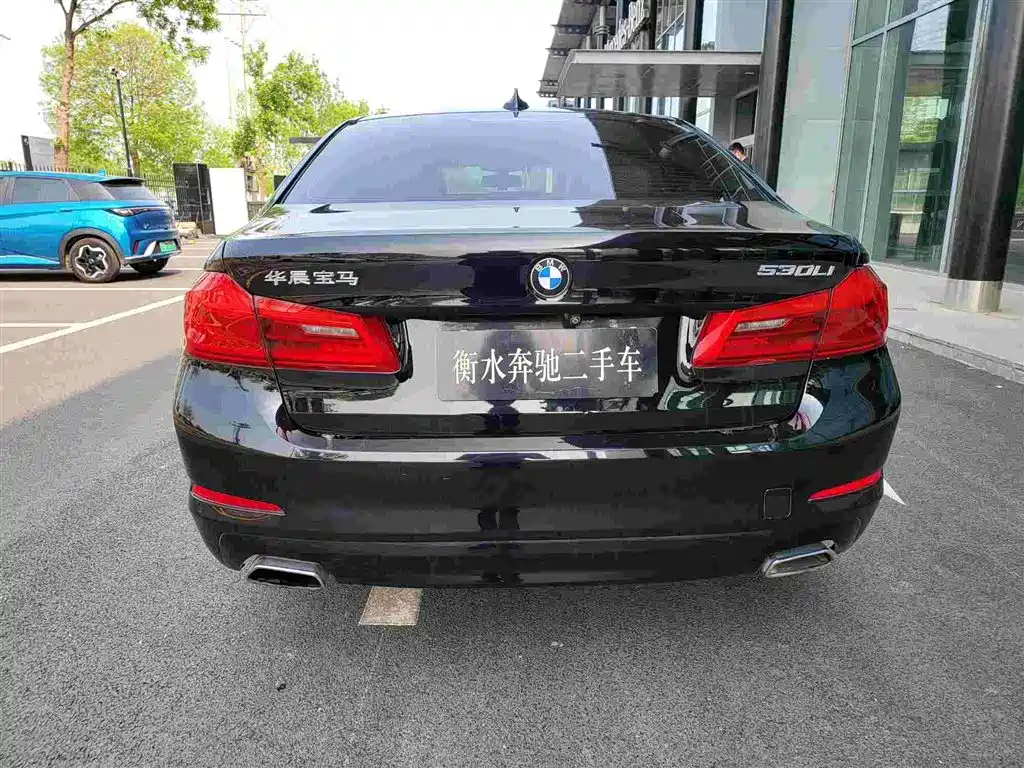 BMW 5 Series — фото 4