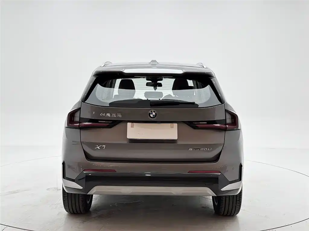 BMW X1 — фото 5