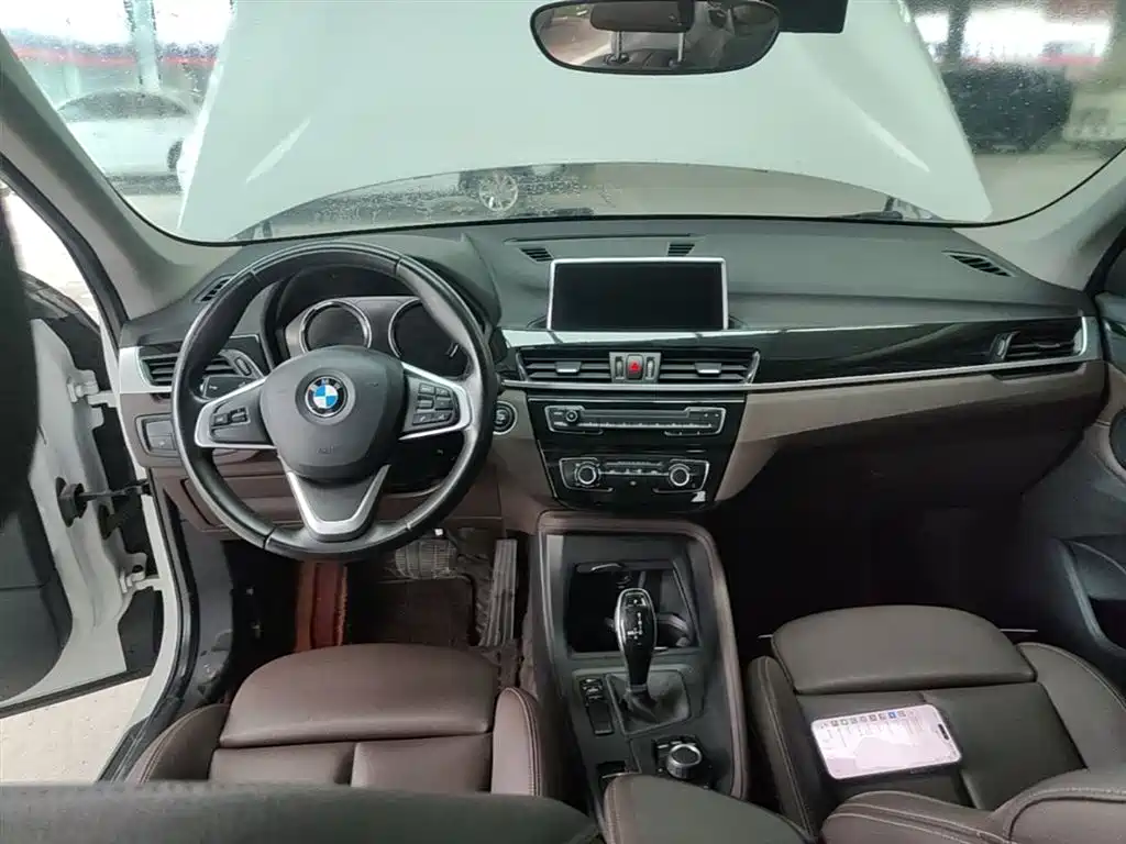 BMW X1 — фото 10