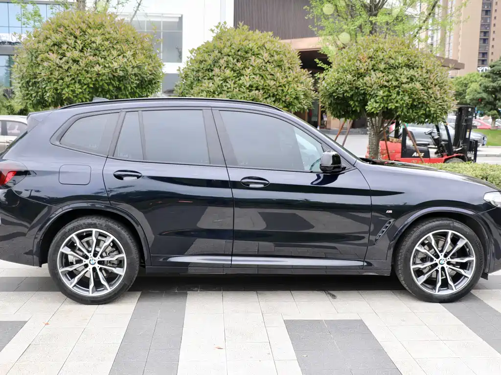 BMW X3 — фото 7