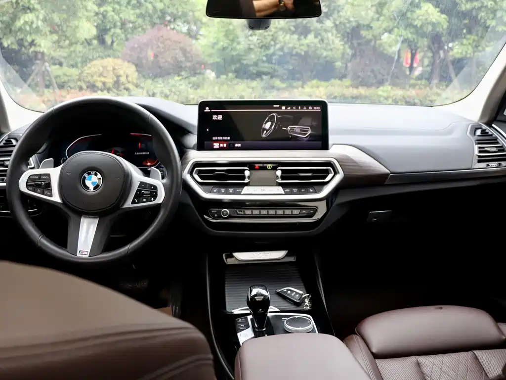 BMW X3 — фото 10