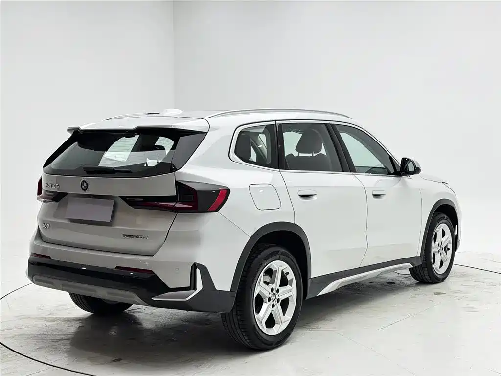 BMW X1 — фото 6